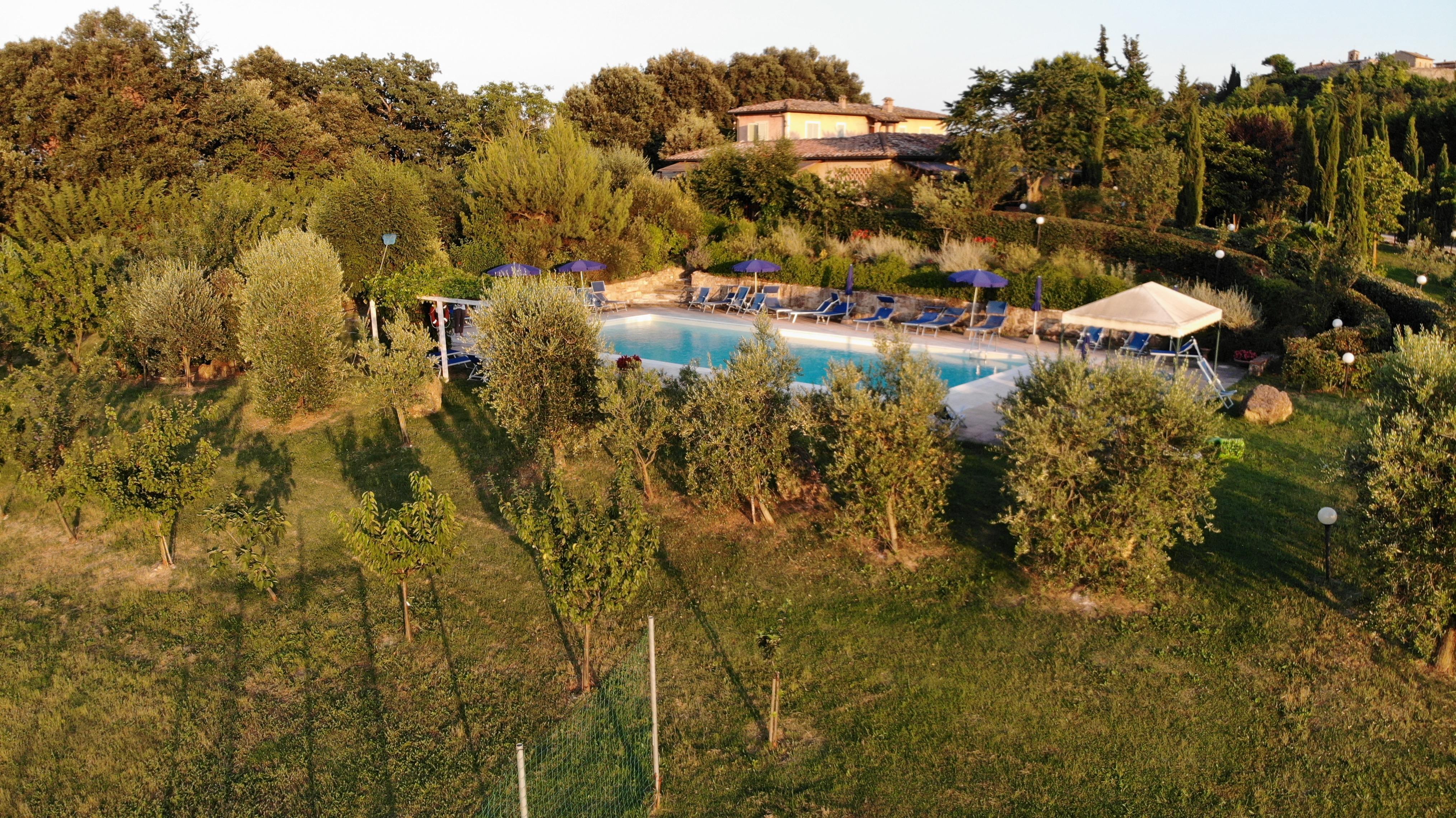 Antico Borgo Il Cardino Bed & Breakfast San Gimignano Dış mekan fotoğraf