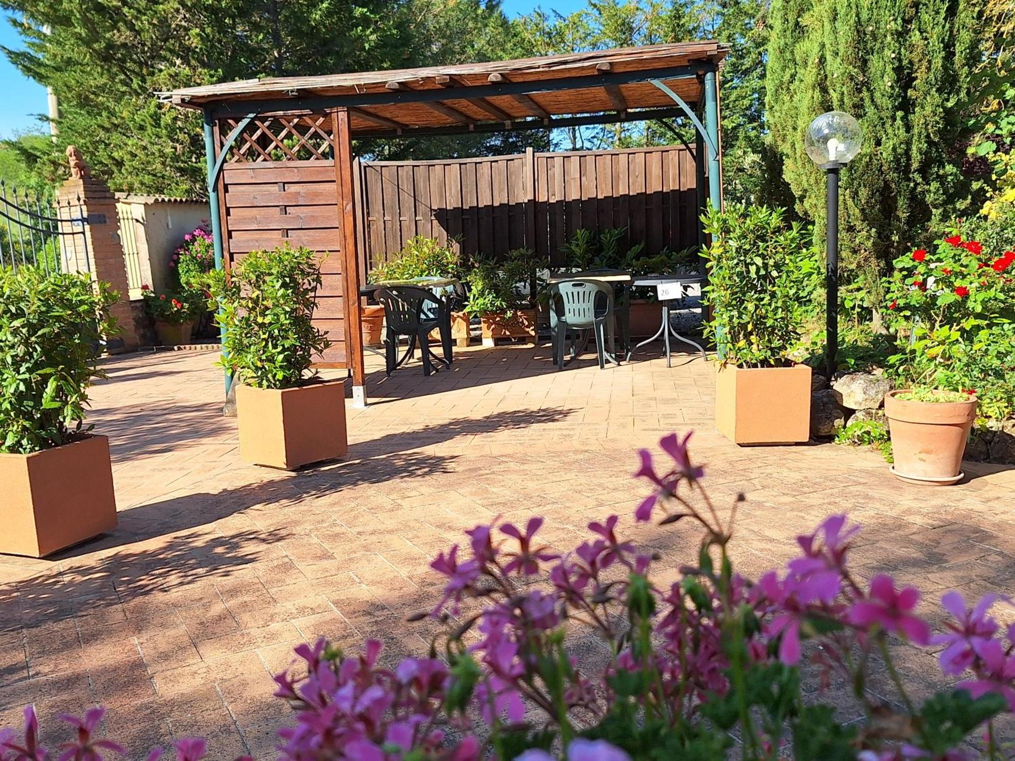 Antico Borgo Il Cardino Bed & Breakfast San Gimignano Dış mekan fotoğraf