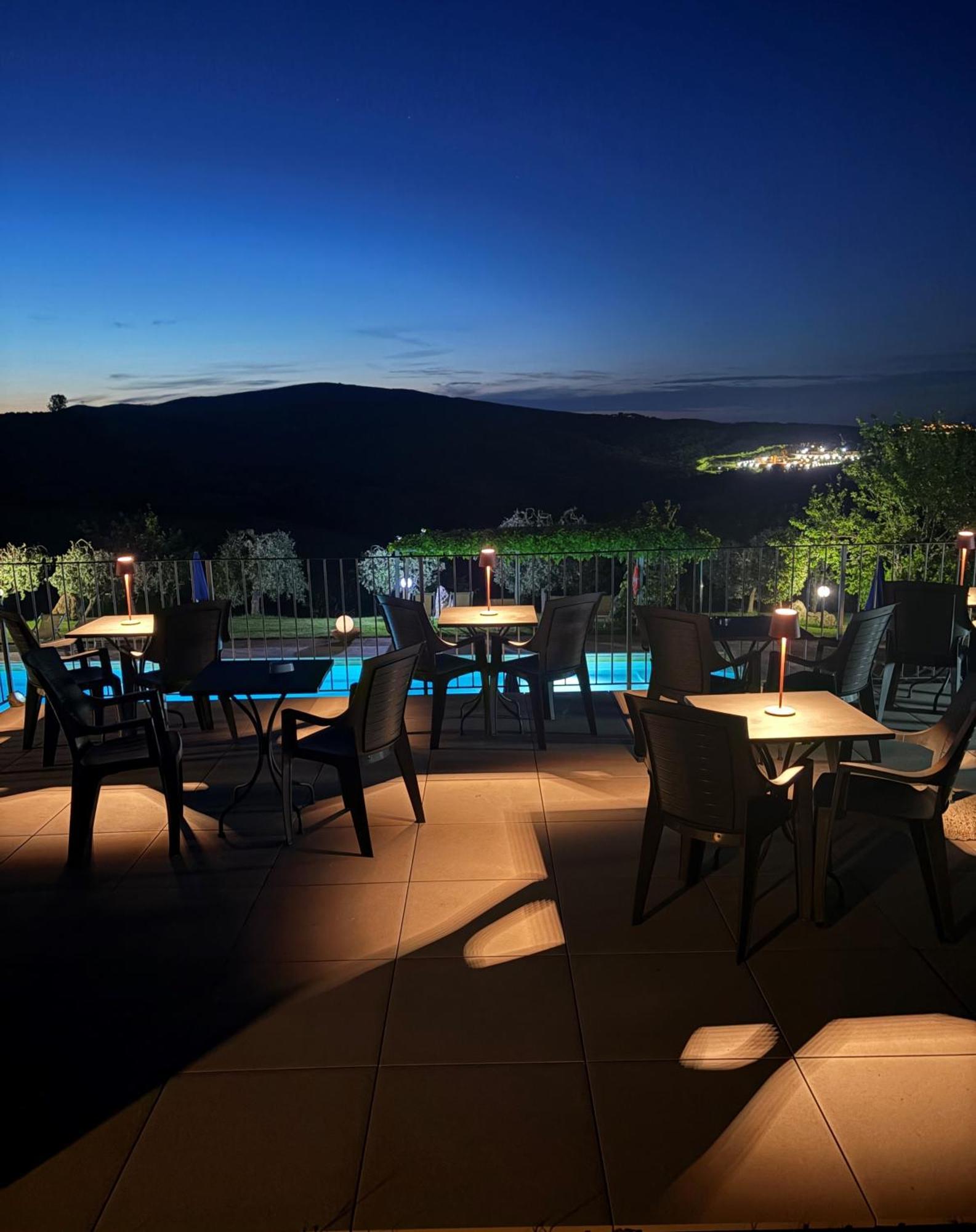 Antico Borgo Il Cardino Bed & Breakfast San Gimignano Dış mekan fotoğraf